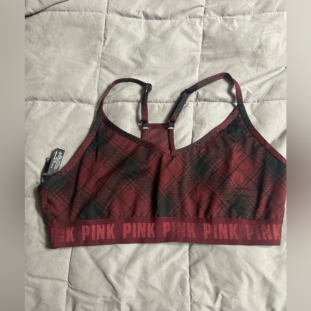 Maroon sports bra. Pink active size XL.